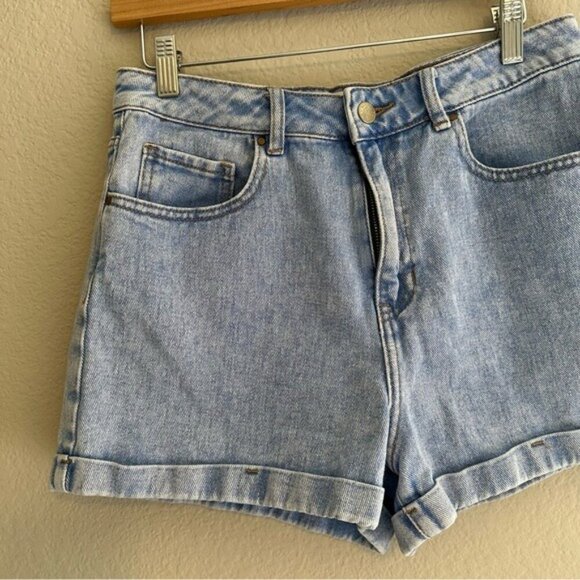 Pacsun Mom Shorts Womens 29 Blue Light Wash Denim Cotton Hi-Rise Zip Fly - Picture 3 of 6